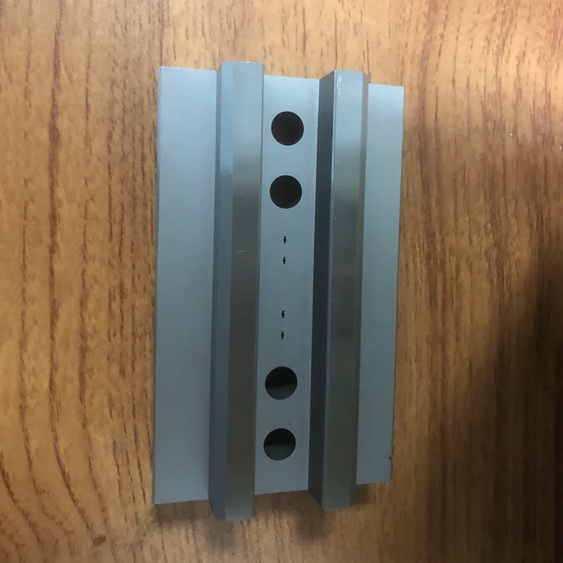 Sodick EDM Wire Cutting with Oil Dielectric Sodick EDM Wire Cutting with Oil Dielectric